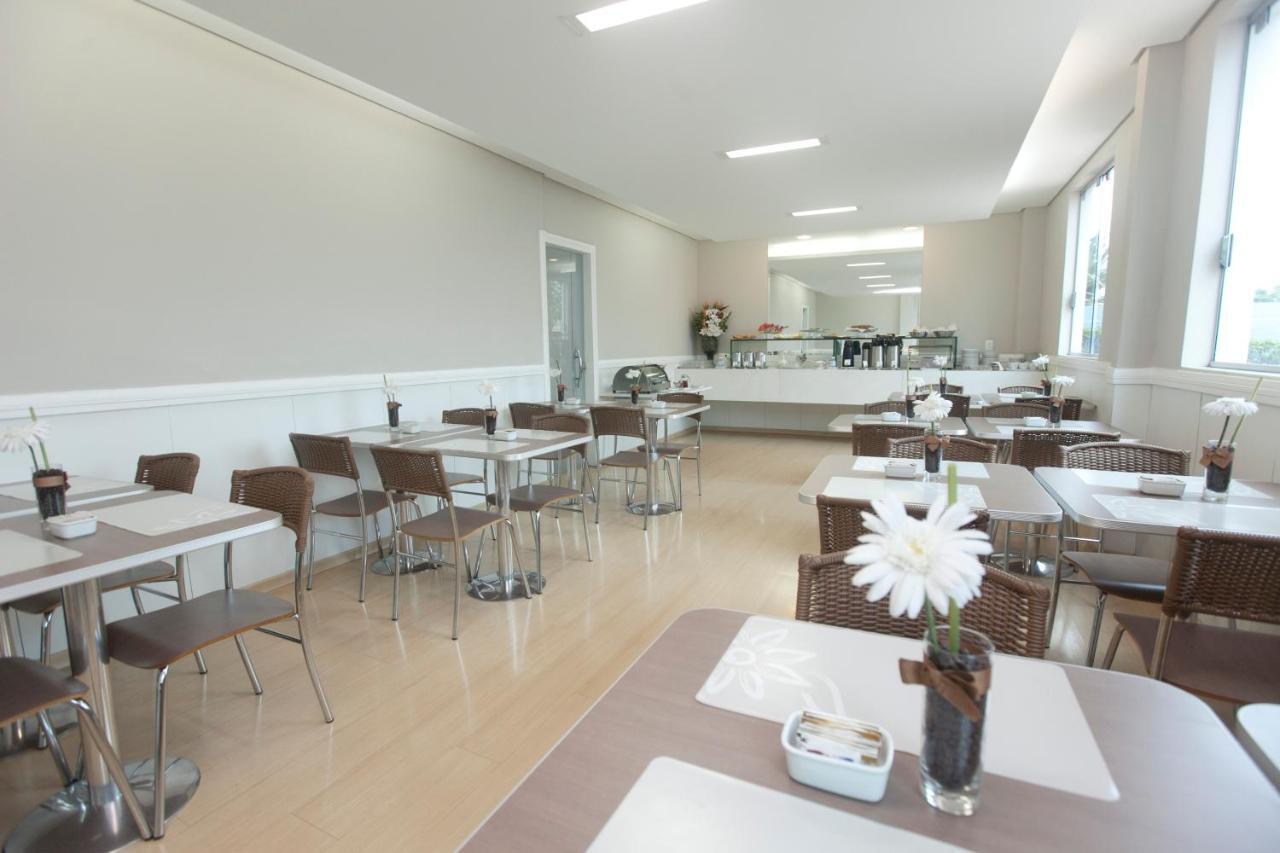 Real Hotel Sete Lagoas Buitenkant foto
